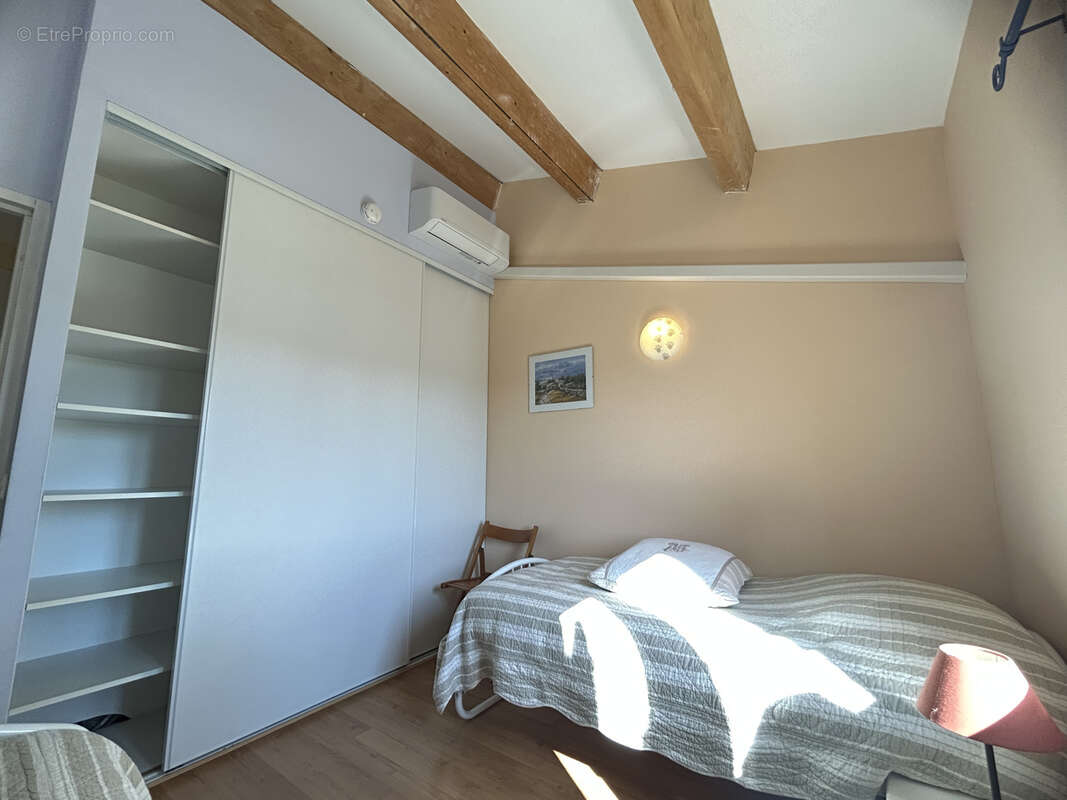 Maison à SAINT-QUENTIN-LA-POTERIE