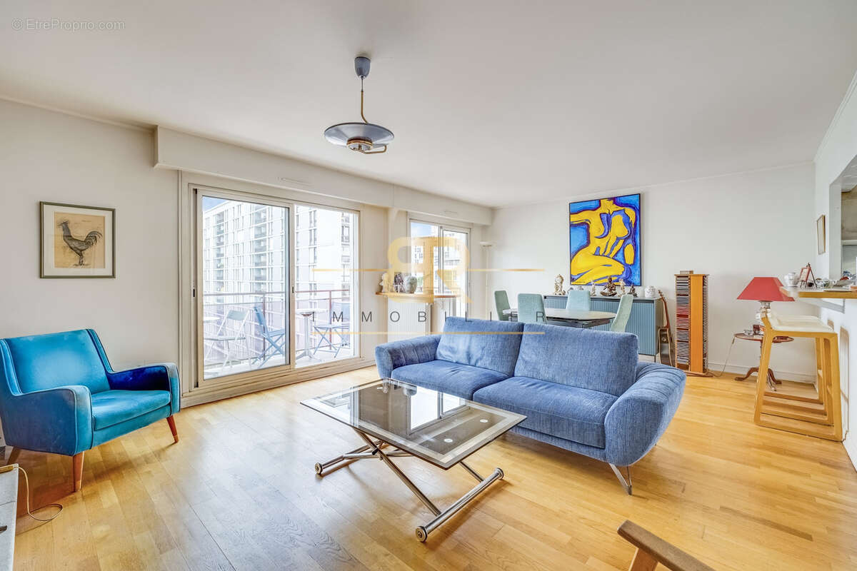Appartement à PARIS-20E