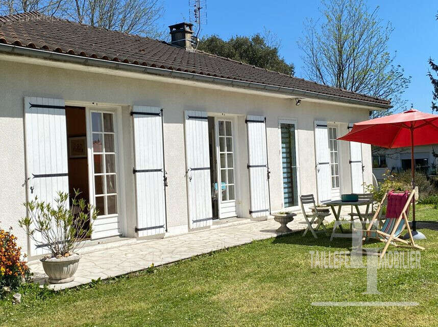 Maison à COULOUNIEIX-CHAMIERS