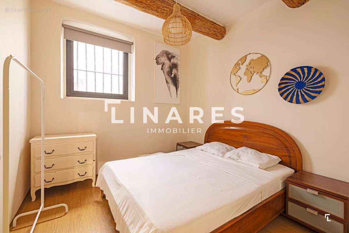 Appartement à MARSEILLE-1E