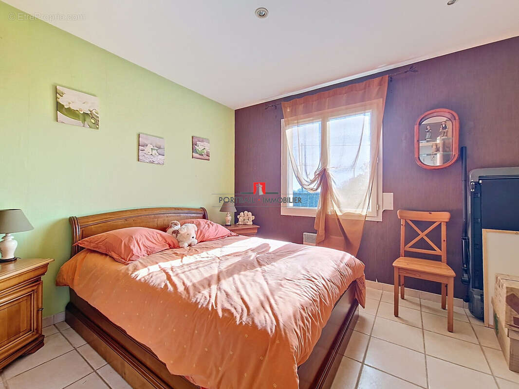 Maison à SAINT-GENES-DE-FRONSAC