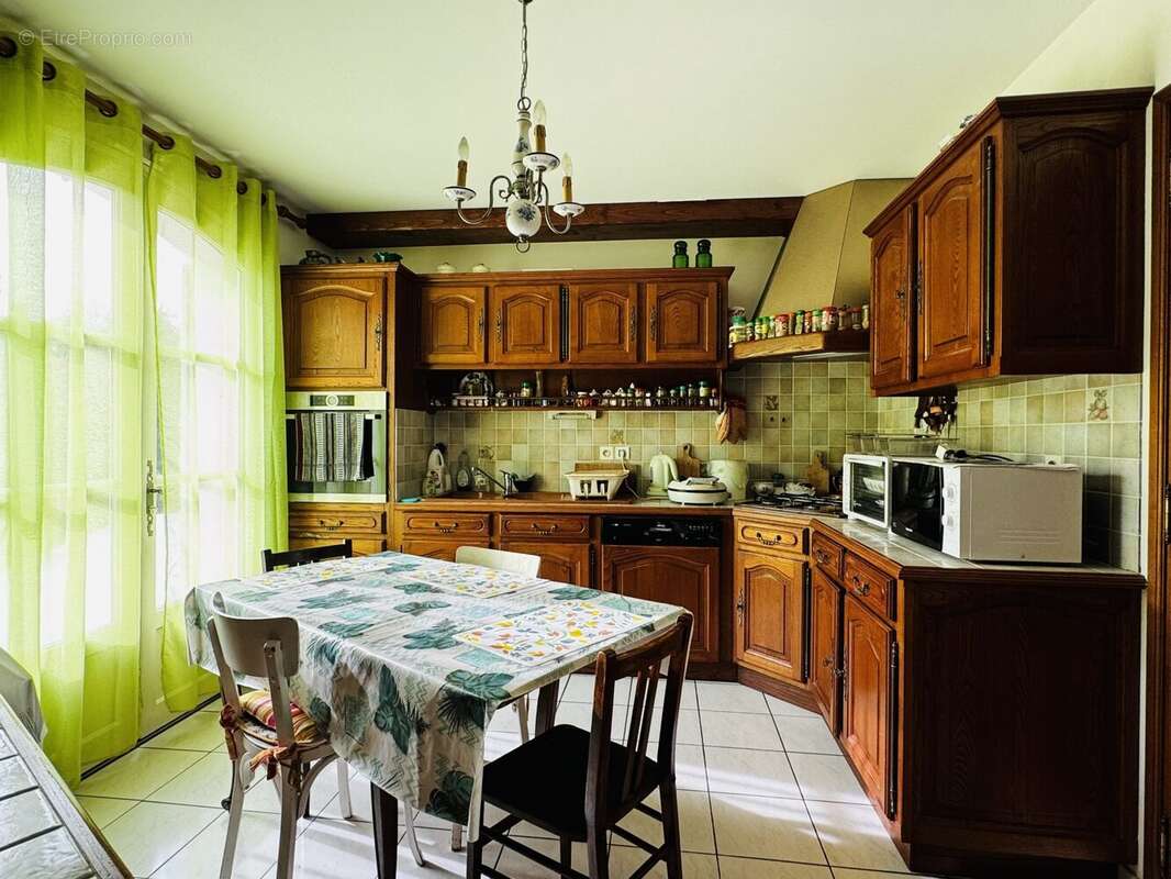 Maison à BAGNOLS-SUR-CEZE