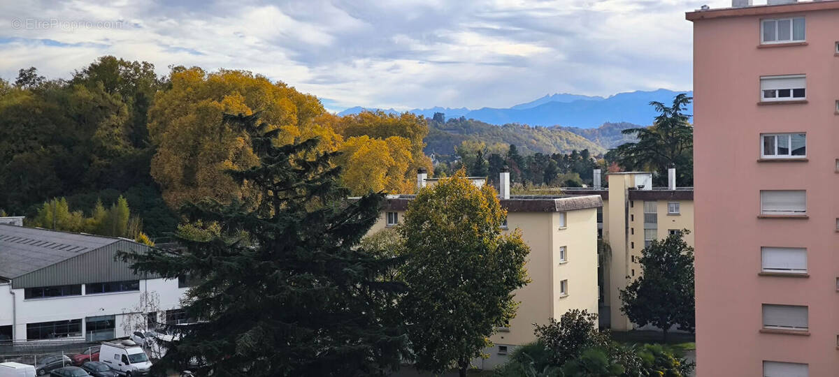 Appartement à BILLERE