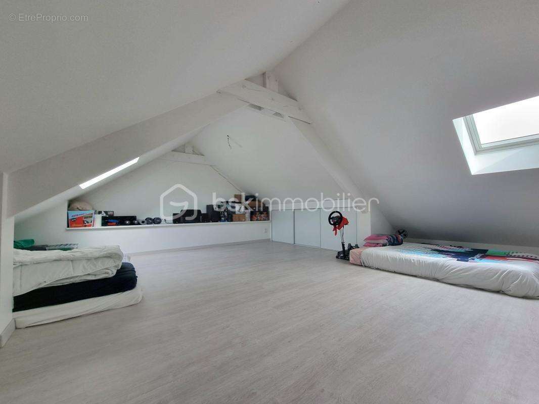 Maison à VERNEUIL-L'ETANG