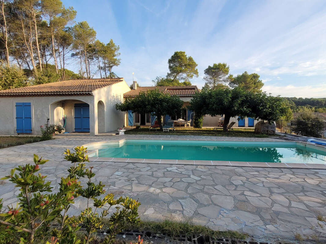 Maison à SAINT-ANTONIN-DU-VAR