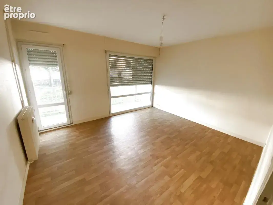ANGERS PREDALI : Type 2 VIDE lumineux, cave, balcon, parking - photo 2