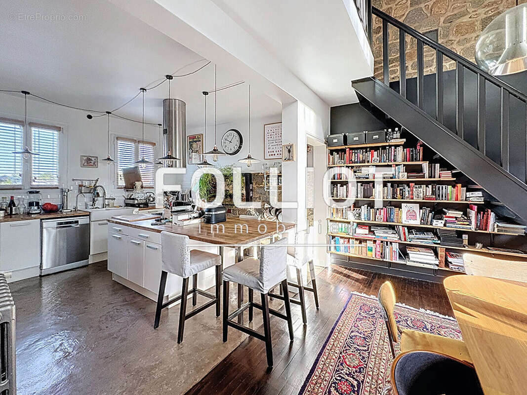 Appartement à FOUGERES