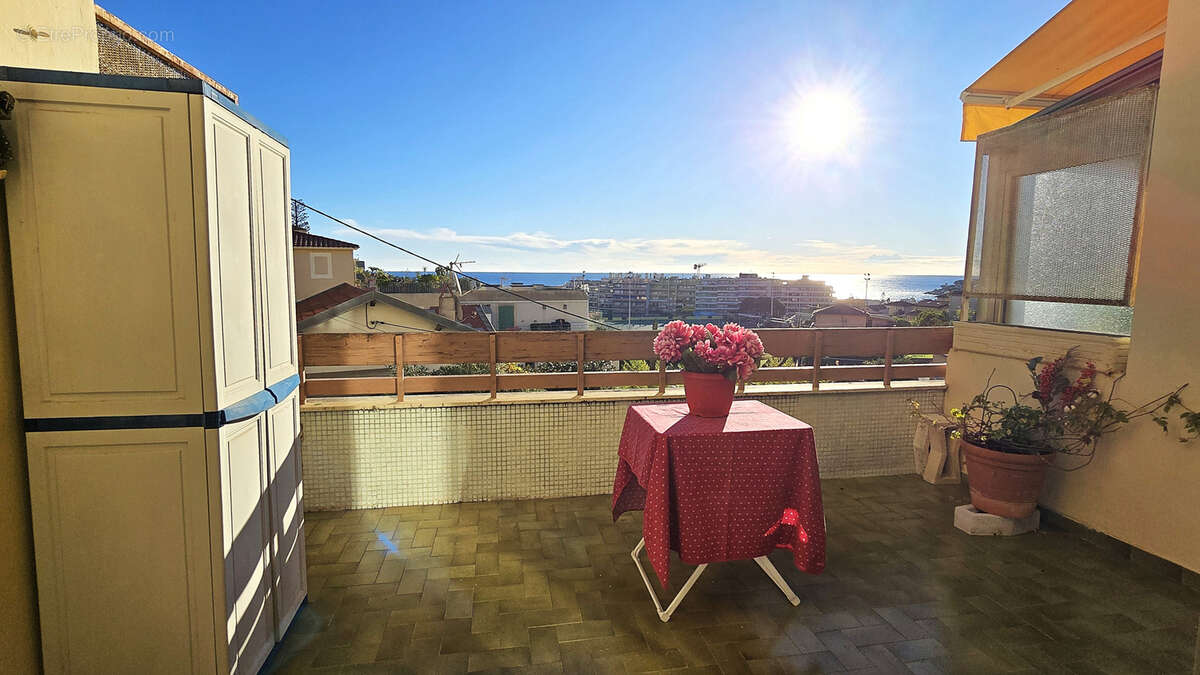 Appartement à ROQUEBRUNE-CAP-MARTIN