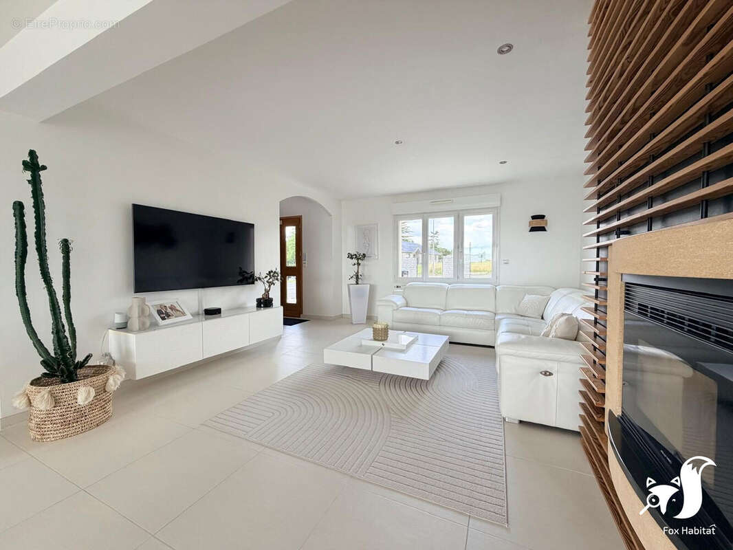 Maison 165 m² à Avesnes-Les-Aubert  - photo 7