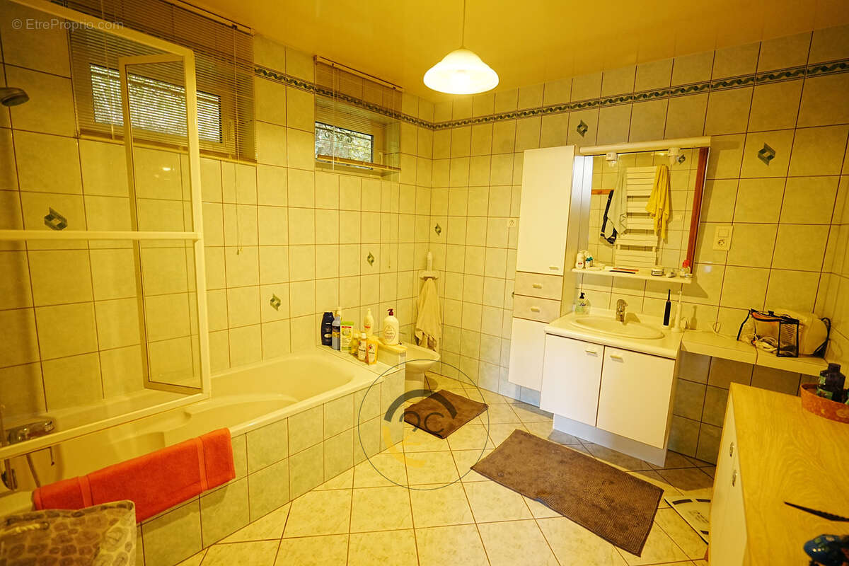 Maison individuelle 7 pièces   220 m2   Réhon   Idéale frontaliers Luxembourg, télétravail et vie de famille - photo 8