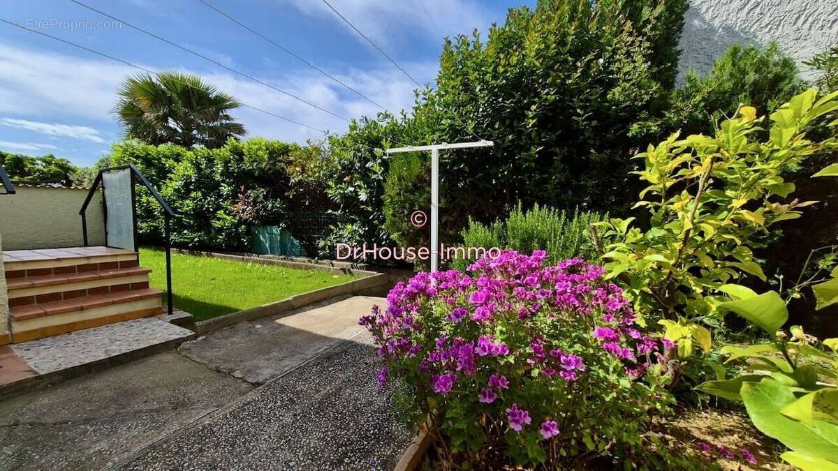Maison 105 m² à Six-Fours-Les-Plages  - photo 3