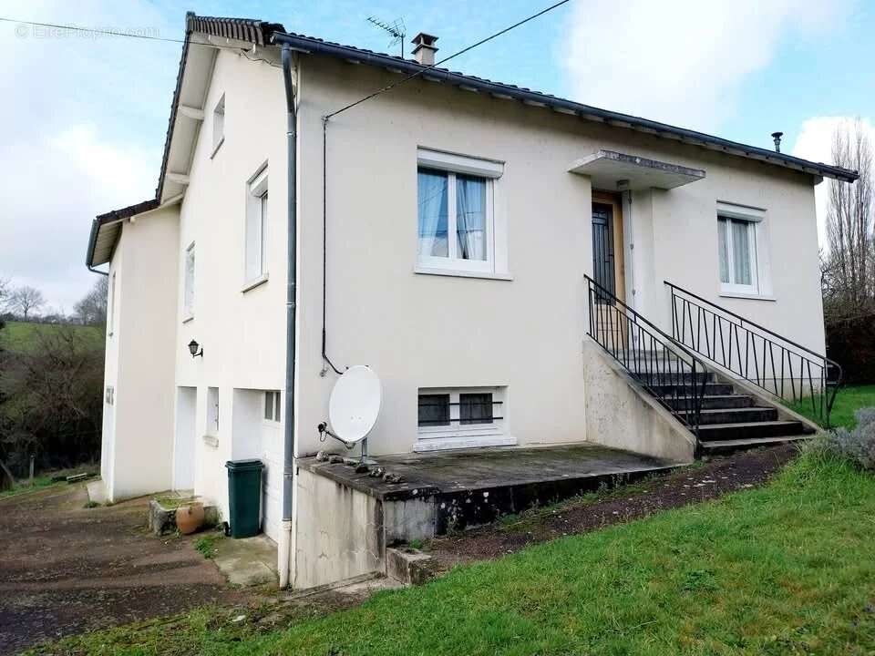 Maison à SAINT-VICTURNIEN