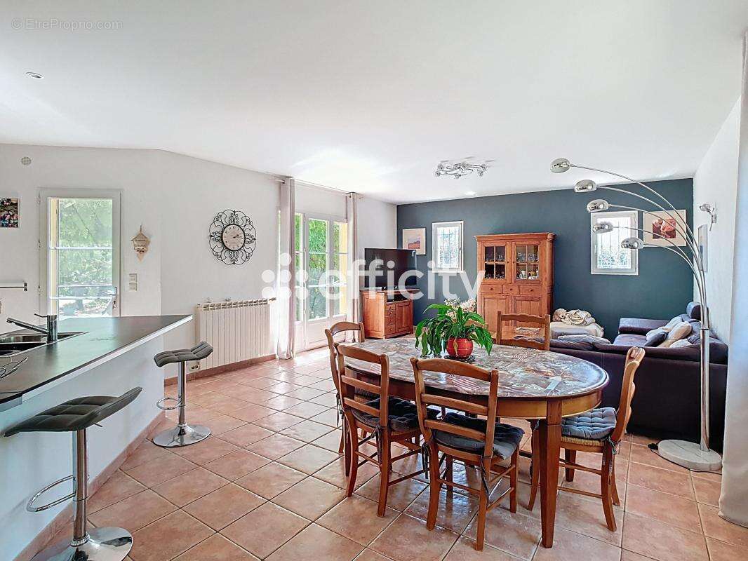 Maison à FREJUS