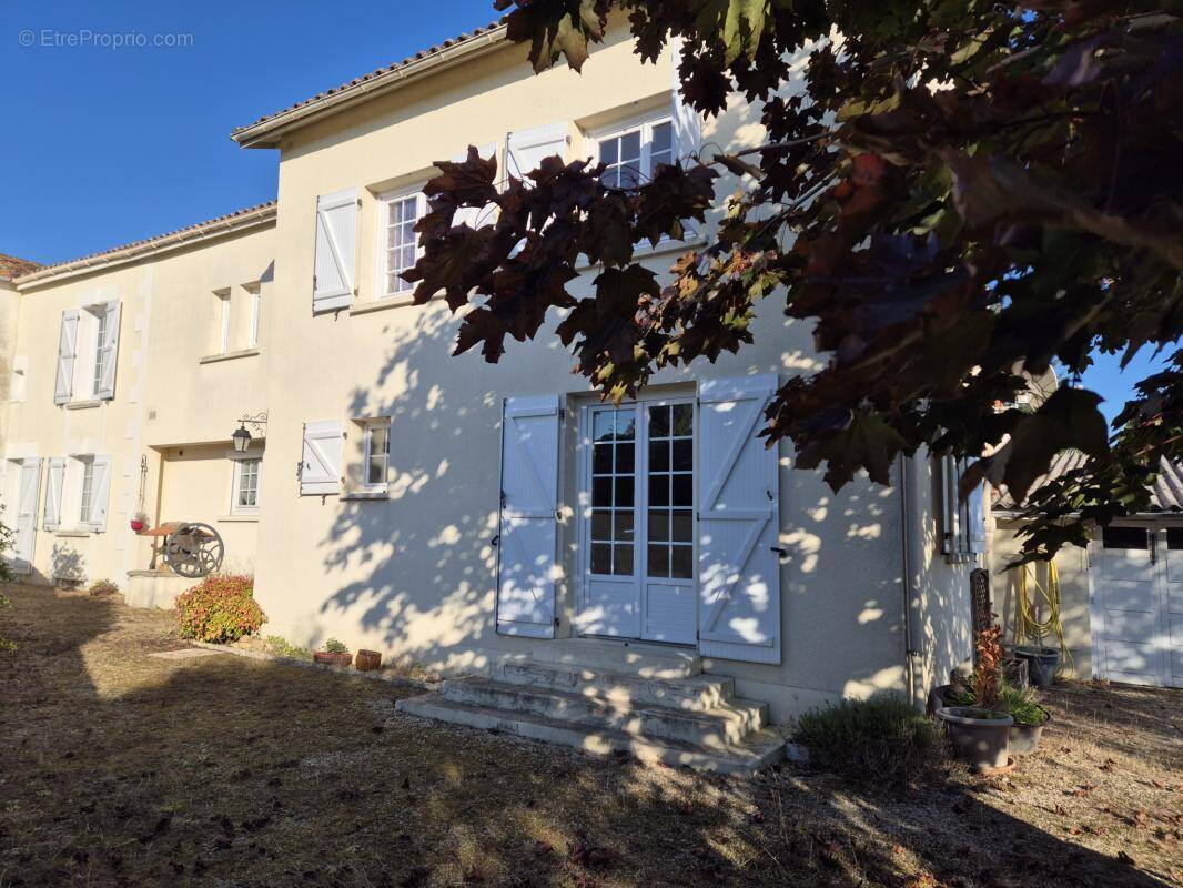 Maison à MANSLE