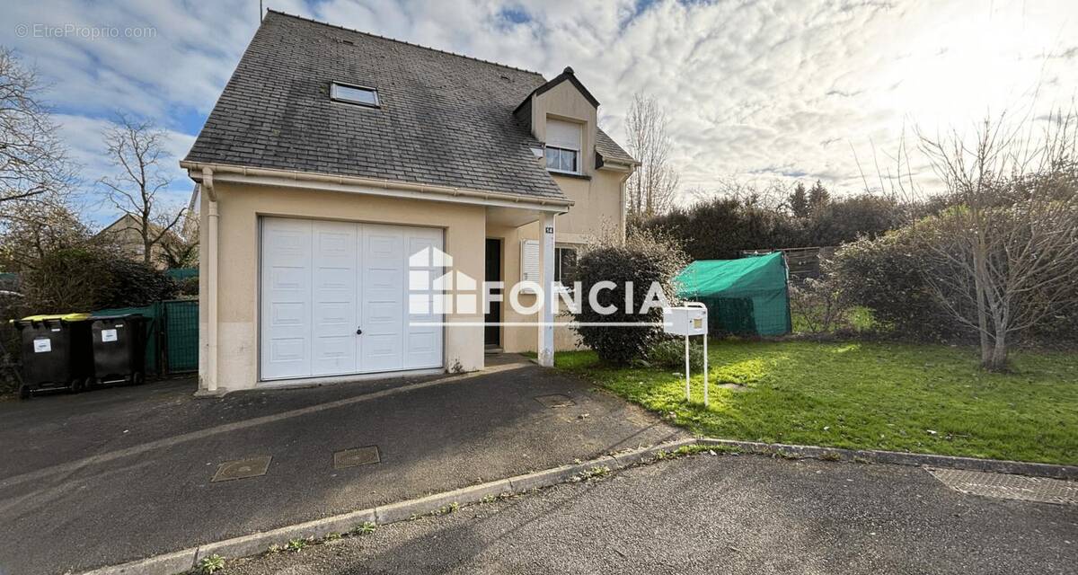 Maison à PARCE-SUR-SARTHE