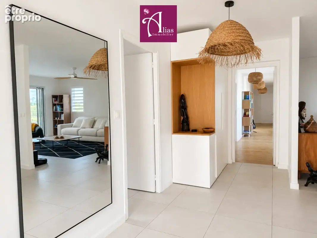 Villa contemporaine F6 de 205 m2 avec piscine à Duquerry   Petit-Bourg - photo 11