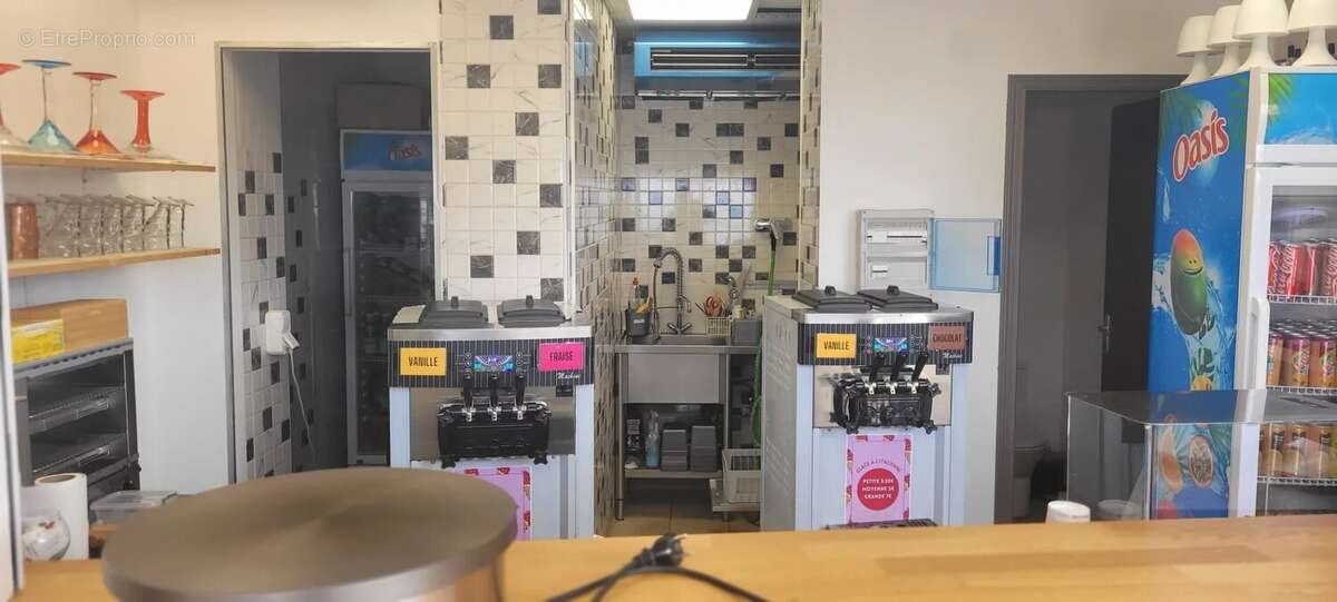 Commerce à SAINT-LAURENT-DU-VAR