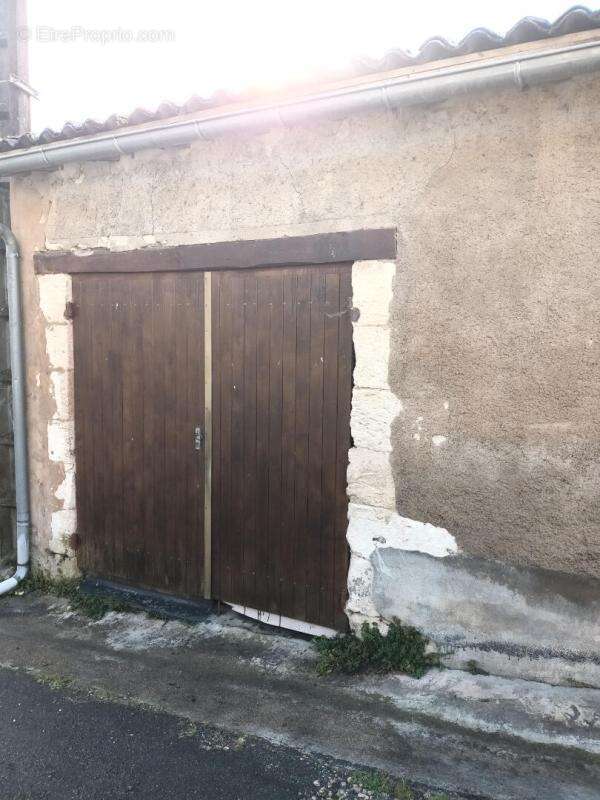 Maison à MORTAGNE-SUR-GIRONDE