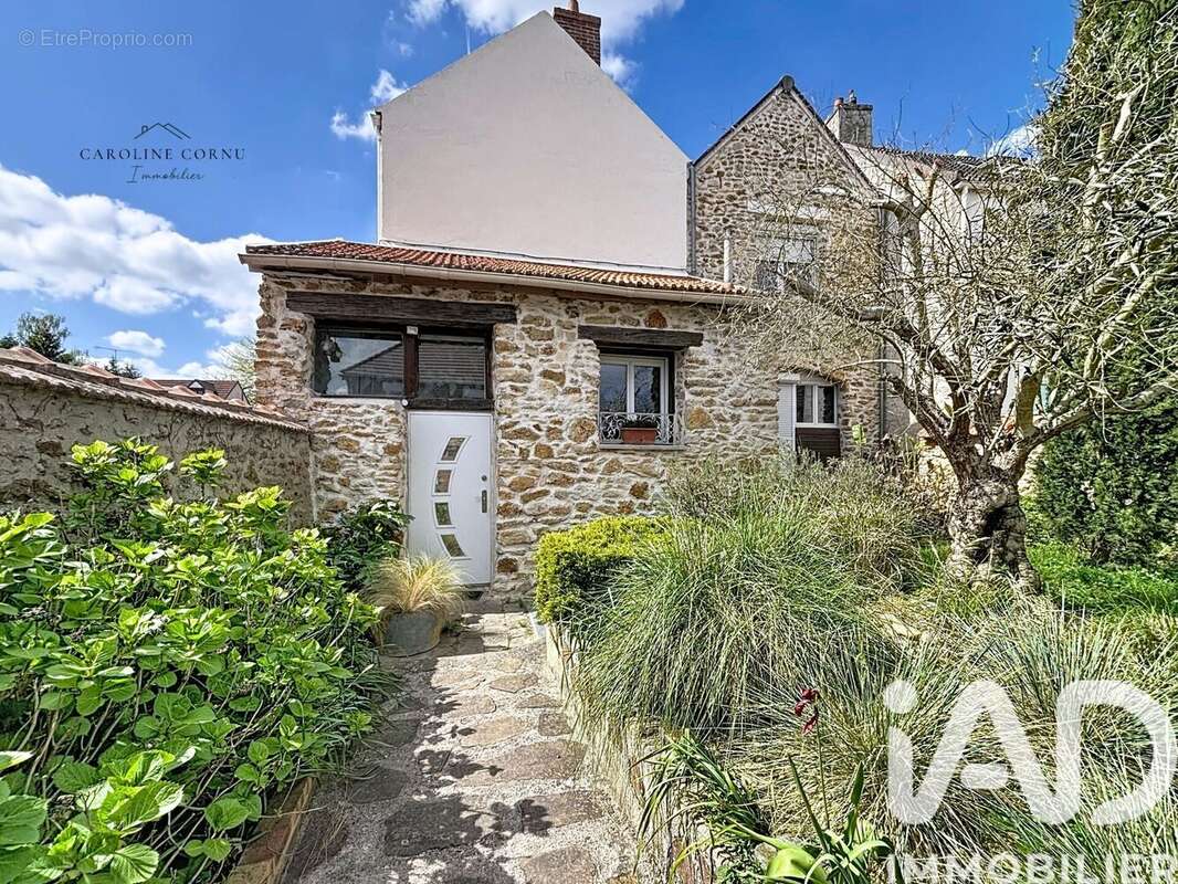 Maison 158 m² à Vert-Le-Petit  - photo 2
