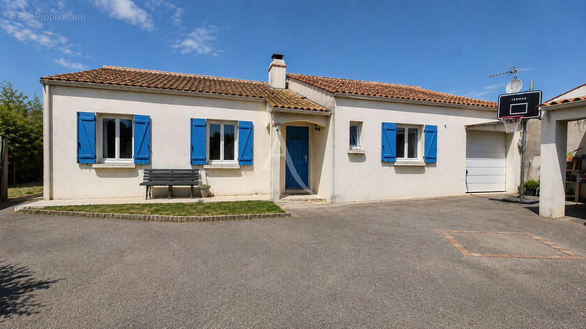 Maison à TALMONT-SAINT-HILAIRE