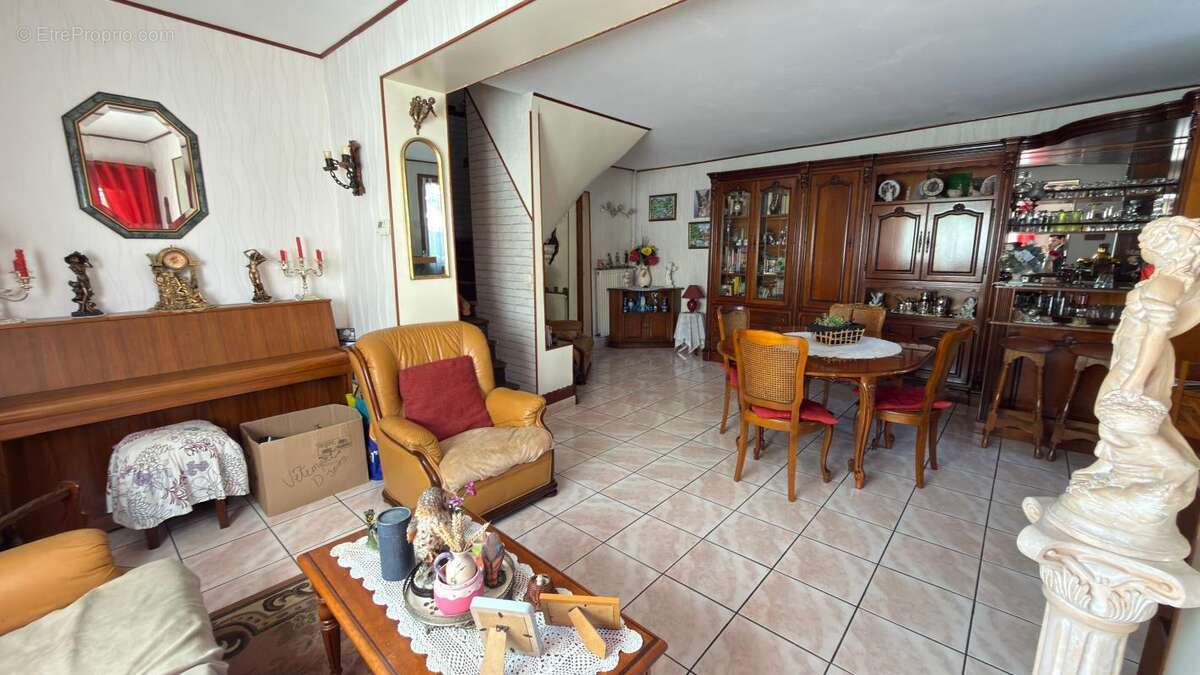 Maison à NEUILLY-SUR-MARNE