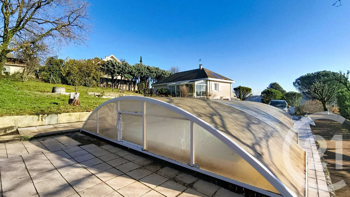 Maison à SAINT-CYR-SUR-LE-RHONE