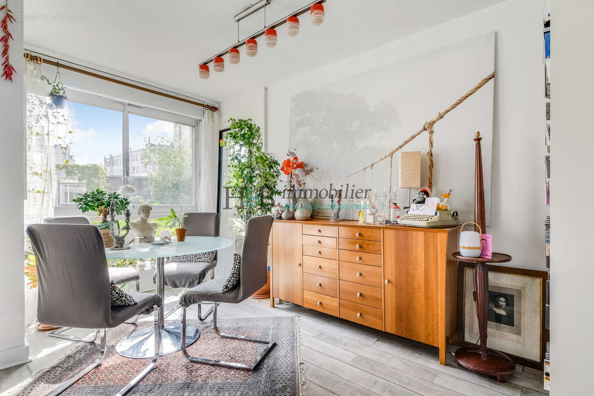 Appartement à PARIS-18E