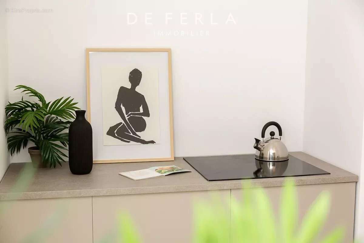 Appartement à MARSEILLE-6E