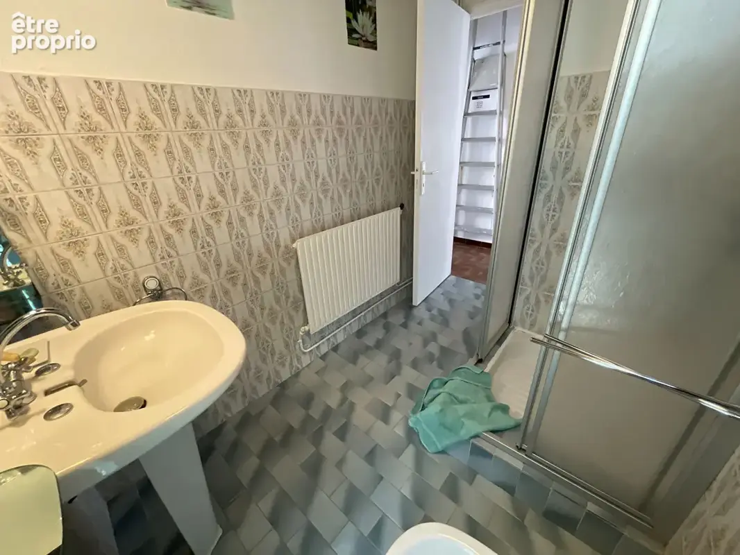 À vendre - Maison avec vue panoramique sur la mer, à proximité immédiate de la plage - photo 11