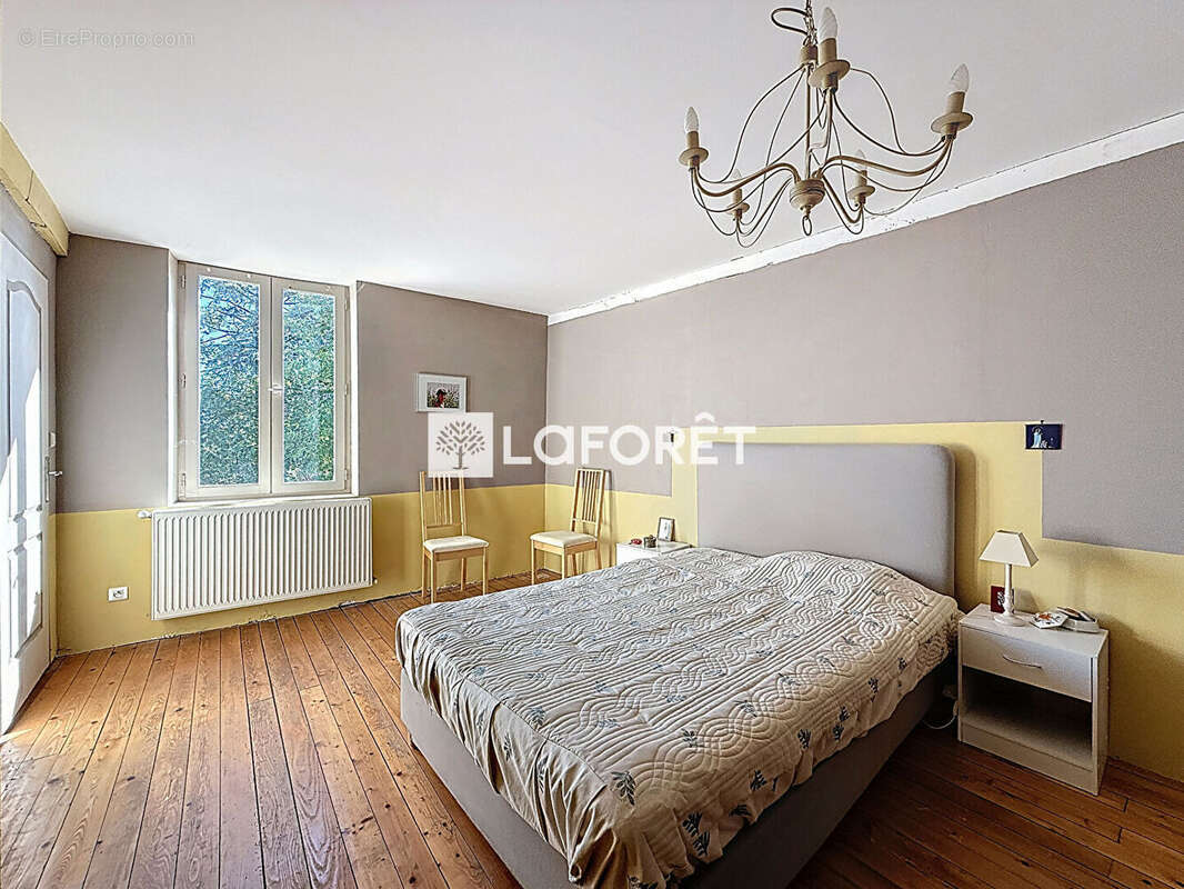 Maison à BELLEVILLE