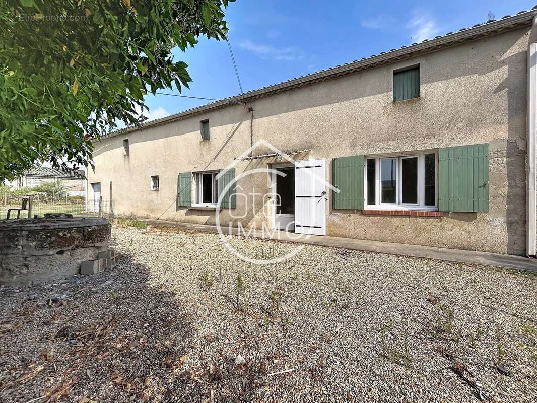 Flaujagues : Maison de campagne de 110 m² avec jardin, garage et dépendances - photo 14