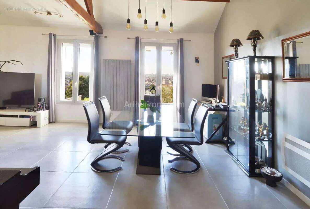 Maison à VILLENEUVE-SAINT-GEORGES