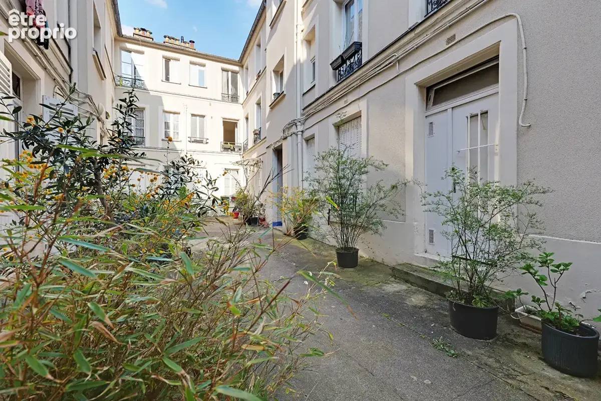 Appartement à PARIS-14E