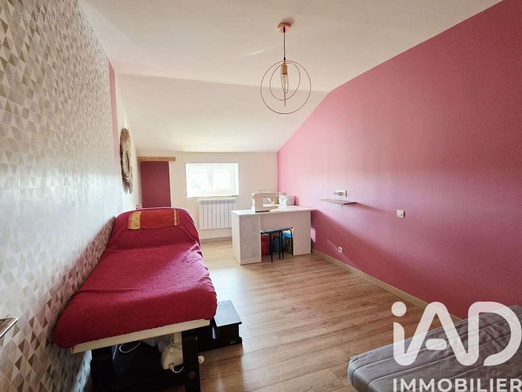 Maison 163 m² à Le Rochereau  - photo 7
