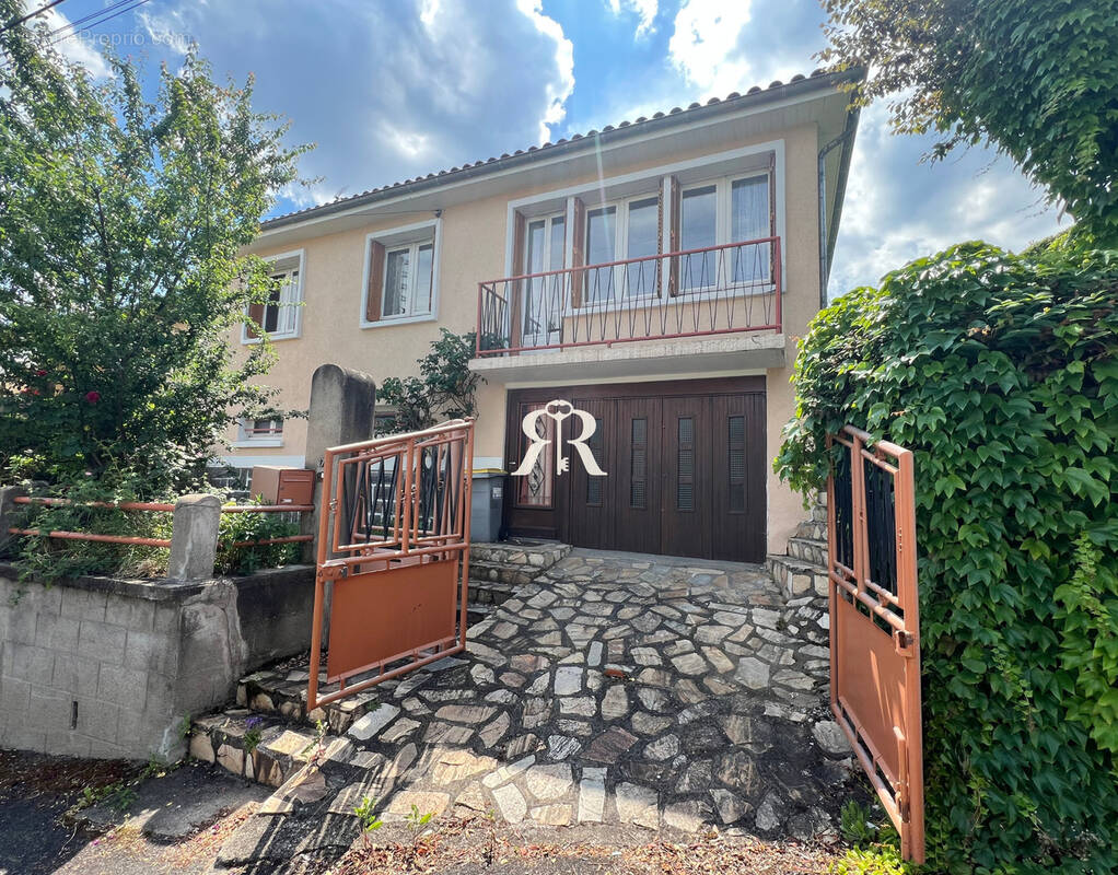 Maison à CLERMONT-FERRAND