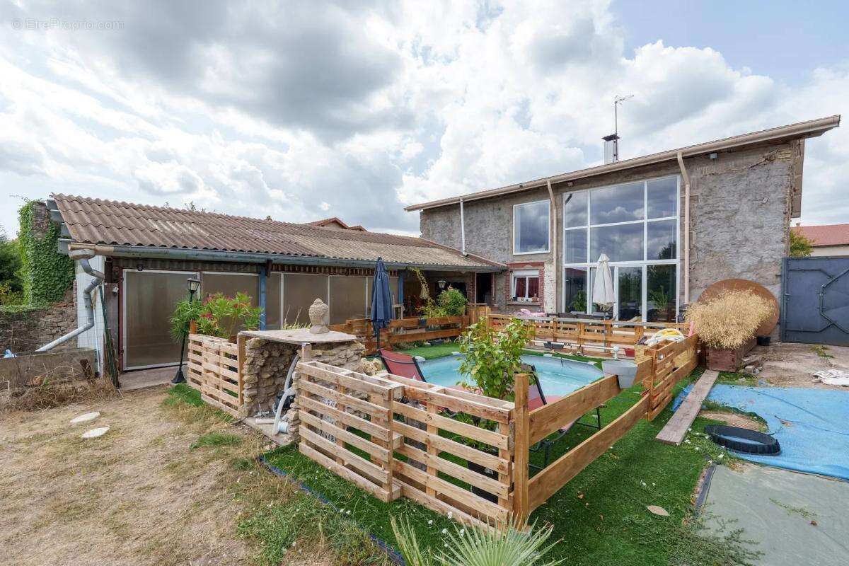 Atypique maison de village - photo 2