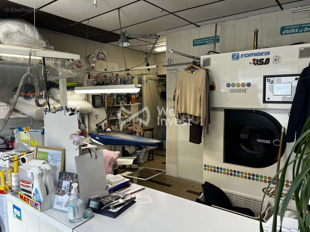 Commerce à SERRES-CASTET