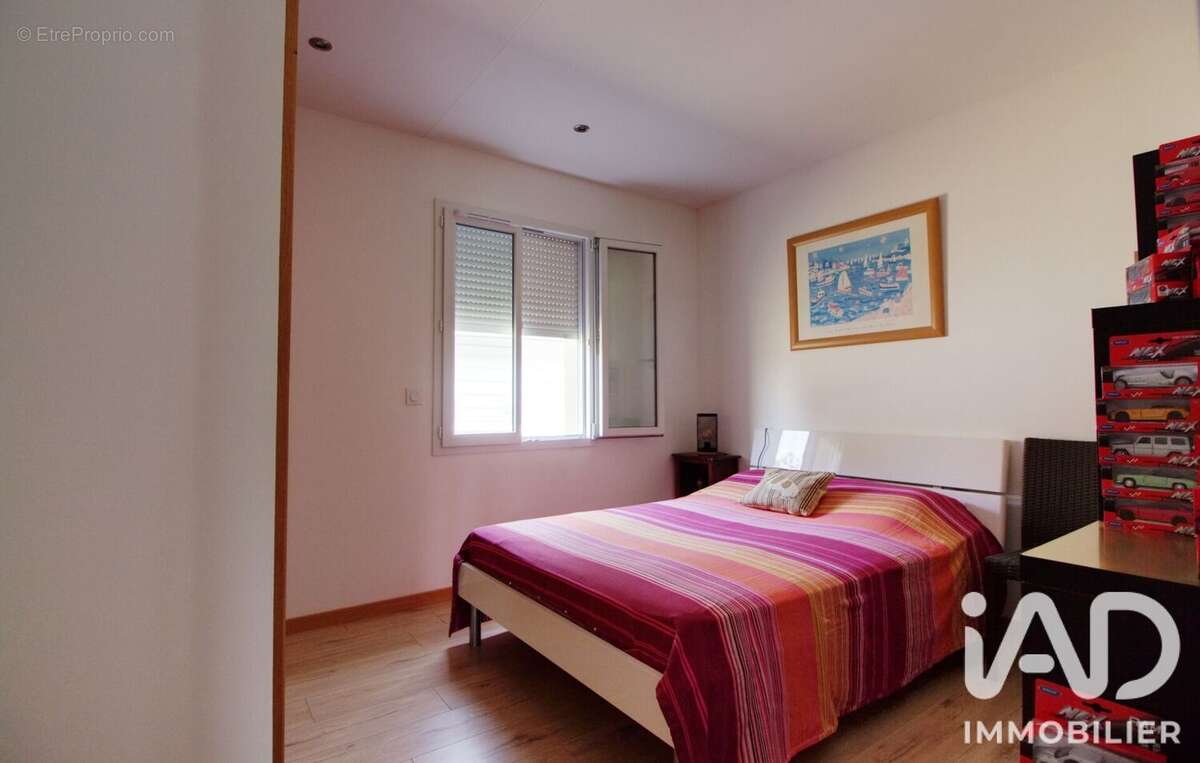 Maison 90 m² à Saint-Pierre-D'aurillac  - photo 9