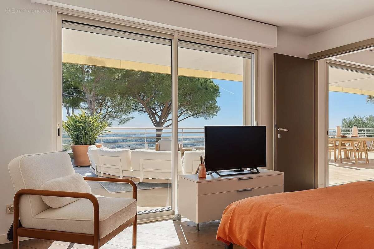 Appartement à LE CANNET