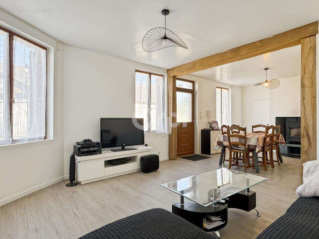 Maison à LE FIDELAIRE