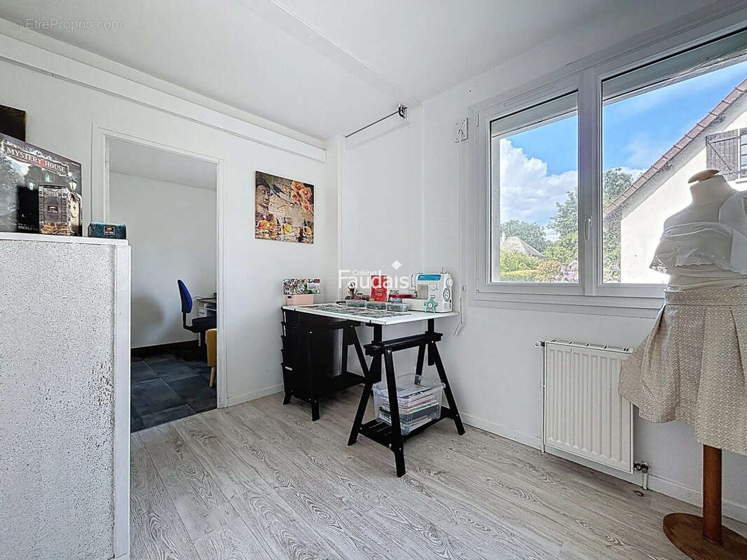 Maison 191 m² à Saint-Lo  - photo 7