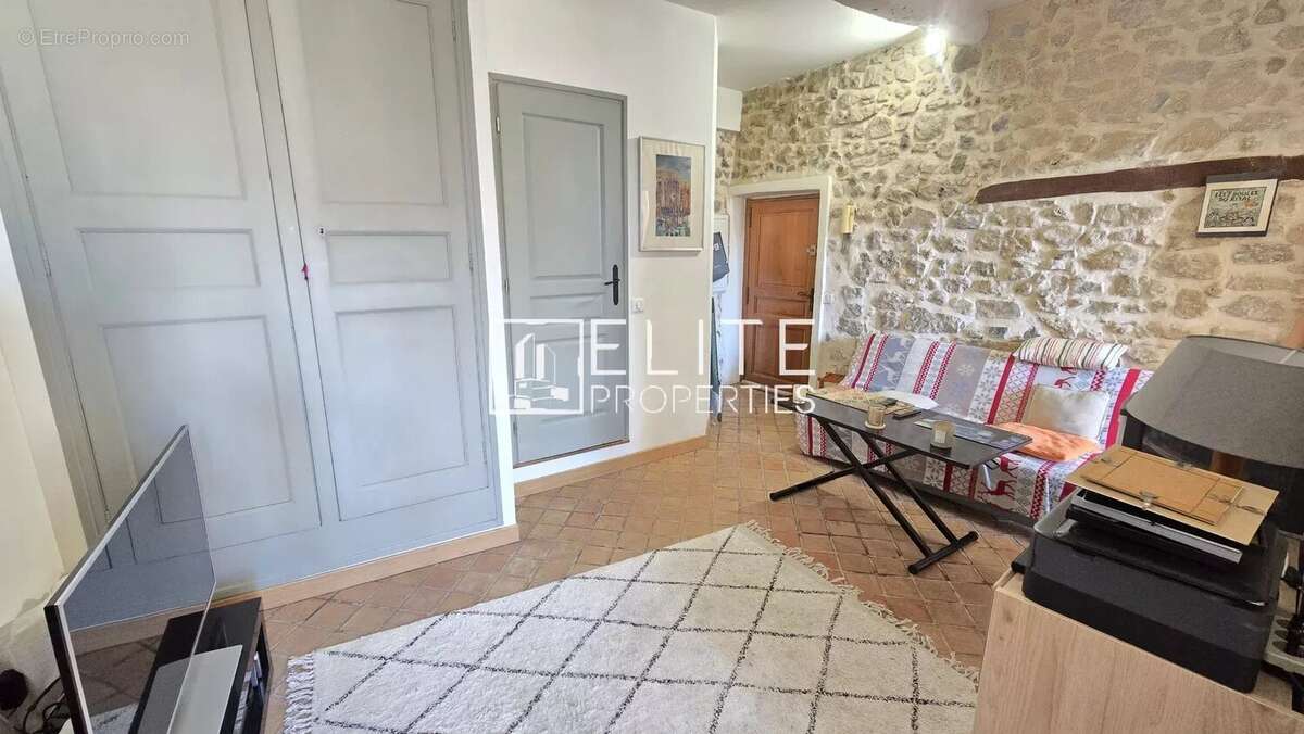 Appartement à MOUGINS