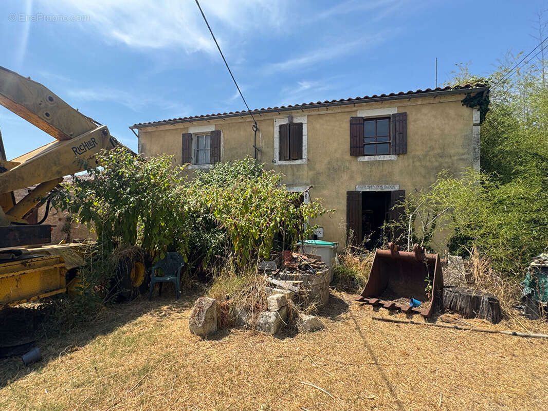 Exclusivité - 2 maisons en pierre à 15min de Rochefort - photo 8