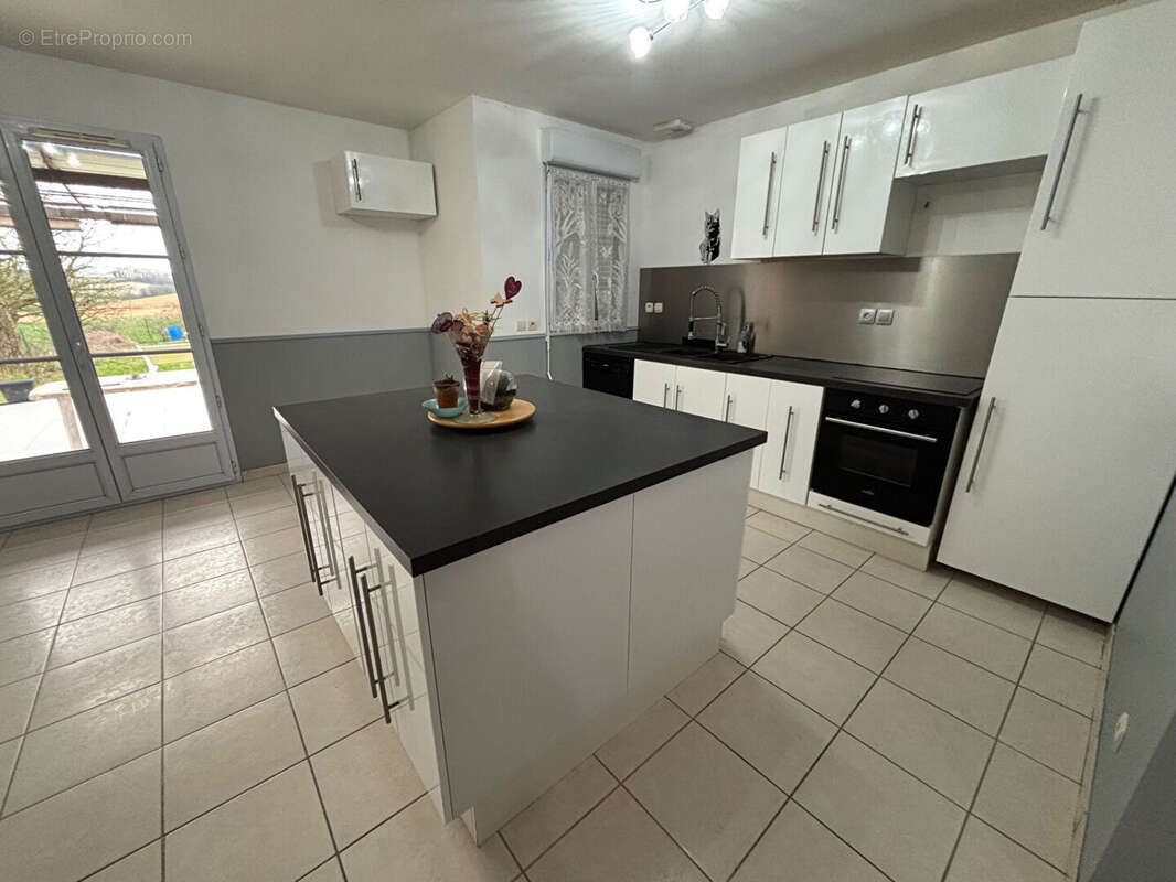 Maison à SAINTE-GENEVIEVE