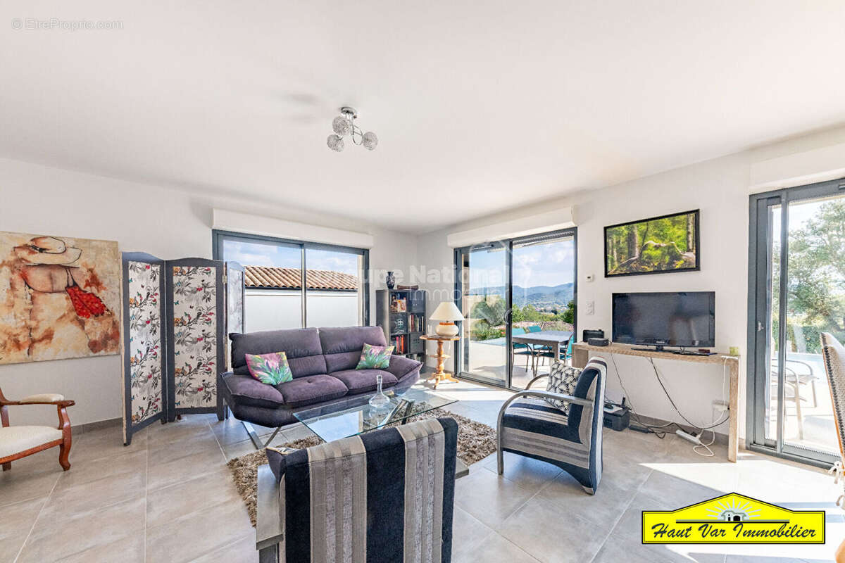 Maison à GREOUX-LES-BAINS