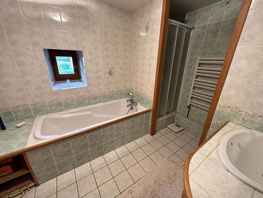 Maison à SAINTE-FEYRE