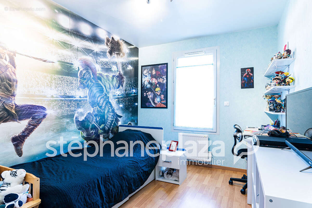 Appartement traversant de 94.5m² - 3 chambres avec BALCON de 13.9m² et DOUBLE GARAGE de 32.5m² - AMBERIEUX-EN-DOMBES - photo 9