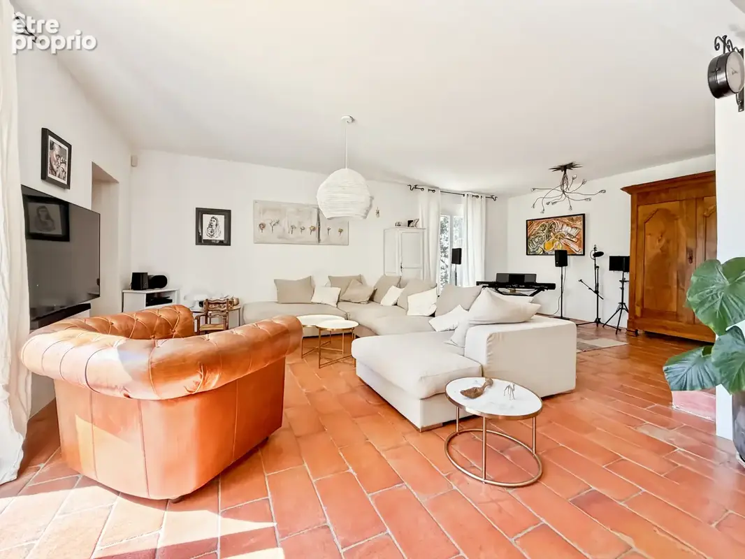 Charmante bastide t7 avec piscine, pool house au calme - photo 4