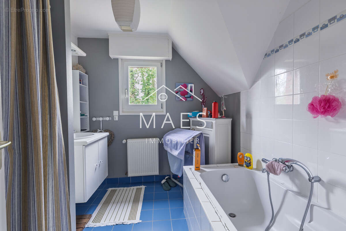 Maison à QUESNOY-SUR-DEULE