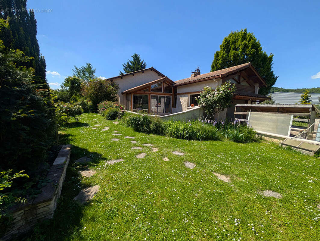 Maison à COUR-ET-BUIS